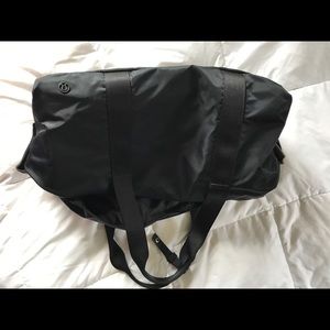 Lululemon Weekender bag
